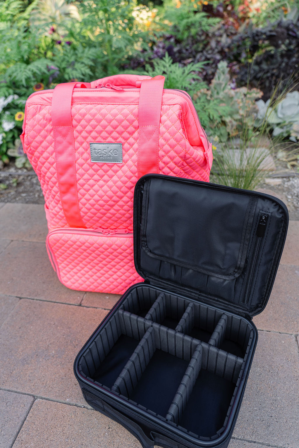 taskeACTIVE Cosmetics Organizer Bag